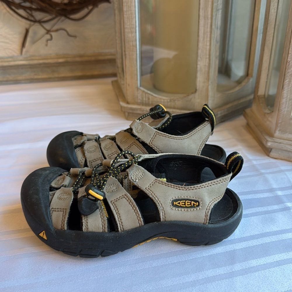 Keen Kids Water Shoes - 8.25” long